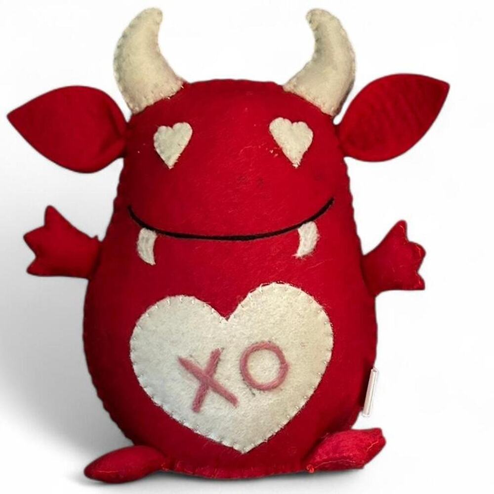 Red Cream XO Heart Hearts Monster Horns Gift Creepycute Cutegoth Anniversary